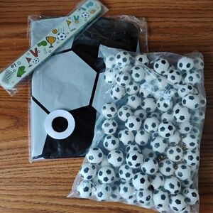 SOCCER PARTY PACK 24 FOIL BALLOONS 10 SLAP BRACELETS 50+ BOUNCY BALLS - NEW